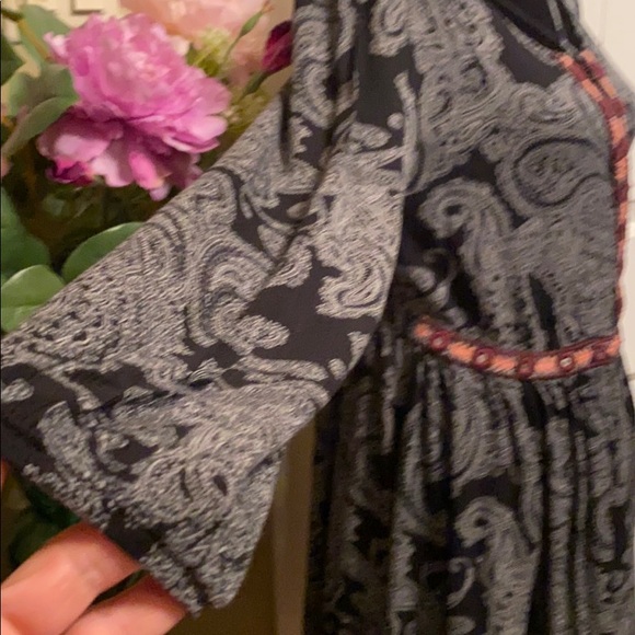 Xhilaration embroidered dress - Picture 2 of 3